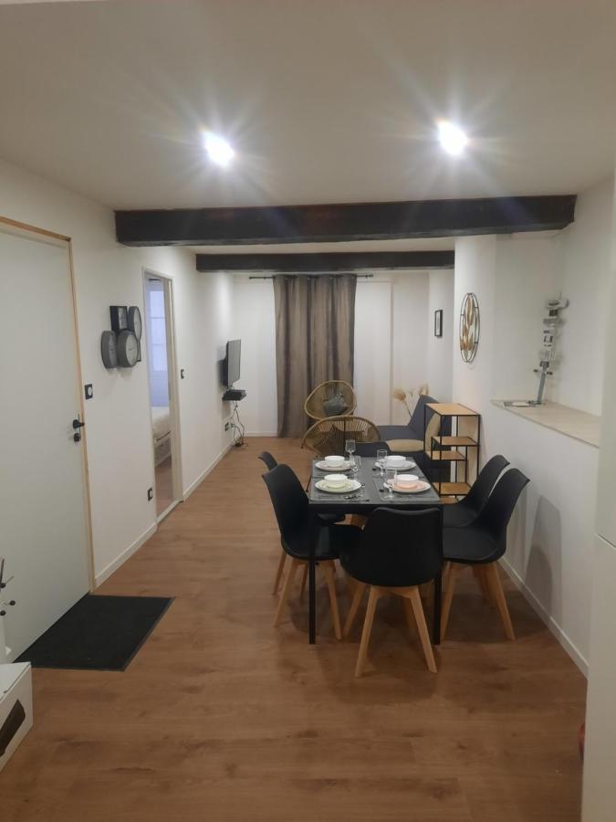 TrévouxLe Refuge Du Bonheurアパートメント エクステリア 写真